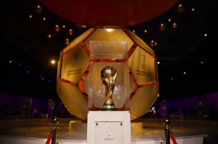 卡塔尔世界杯抽签仪式大力神杯已经摆在现场?