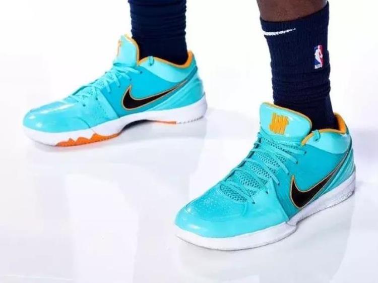 库兹马穿的彪马篮球鞋「NBA球员上脚库兹马签约PUMA李宁和匹克的球鞋很帅」
