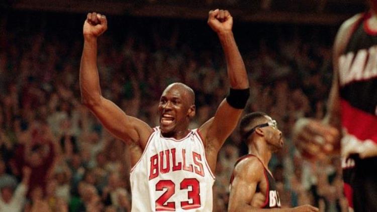 神之属性盘点NBA身披23号的十大球星前三名无争议