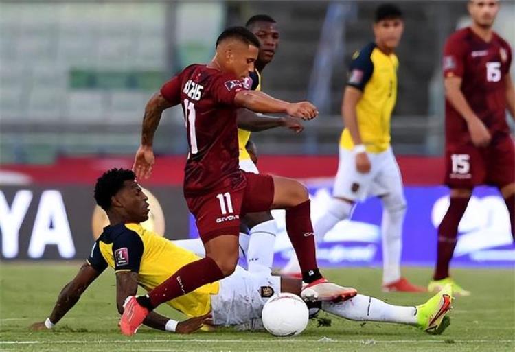 比02韩国更无耻曝卡塔尔揭幕战踢假球球迷呼吁换国足踢世界杯