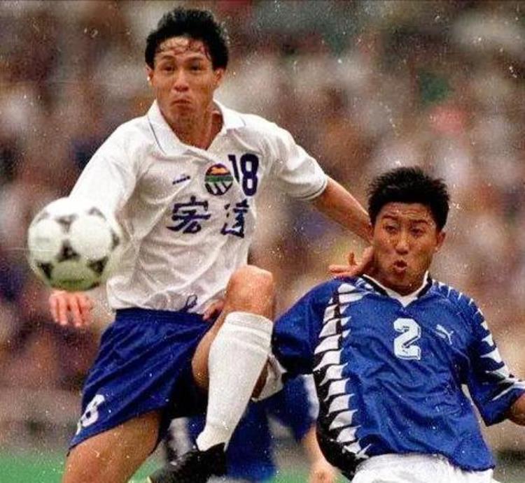 中国男子足球队能打进世界杯十六强的说法是「1993年中国足球制定五项目标中国男足进入世界杯16强」