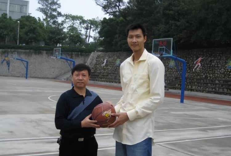 来自广东本土的十大篮球手是谁「来自广东本土的十大篮球手」