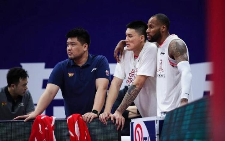 nba四千万年薪的球员「全球7万人打职业篮球均薪4千块CBA顶薪600万NBA最低千万」