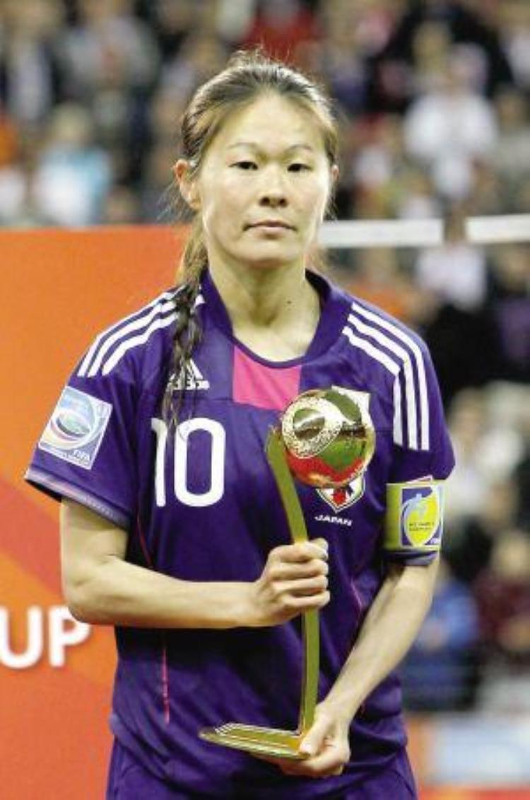 女足打进世界杯「连续出战6届世界杯的亚洲足球一姐为踢球放弃美国安逸主妇生活」