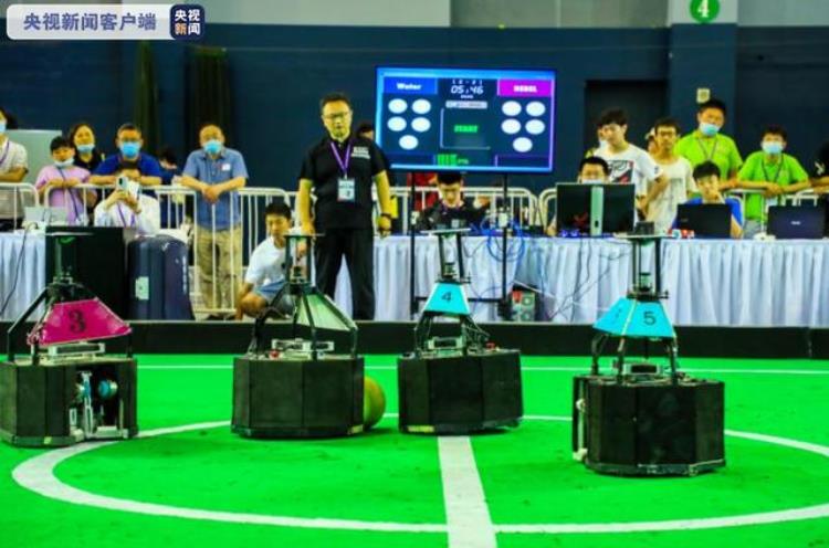 两大世界杯机器人足球赛「机器人组团开踢两大机器人世界杯赛事在天津举行」