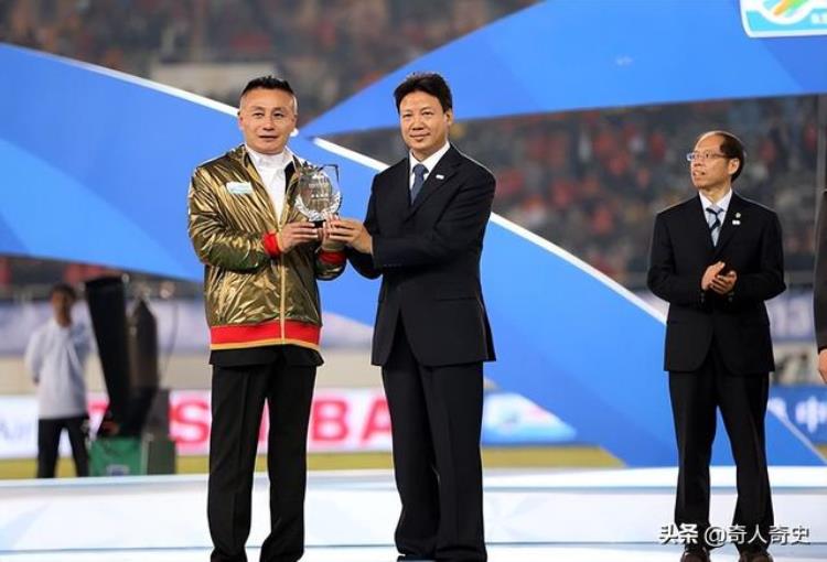 1993年世界足球先生提名「1993年世界足球先生评选有一个中国球员获得一张选票」