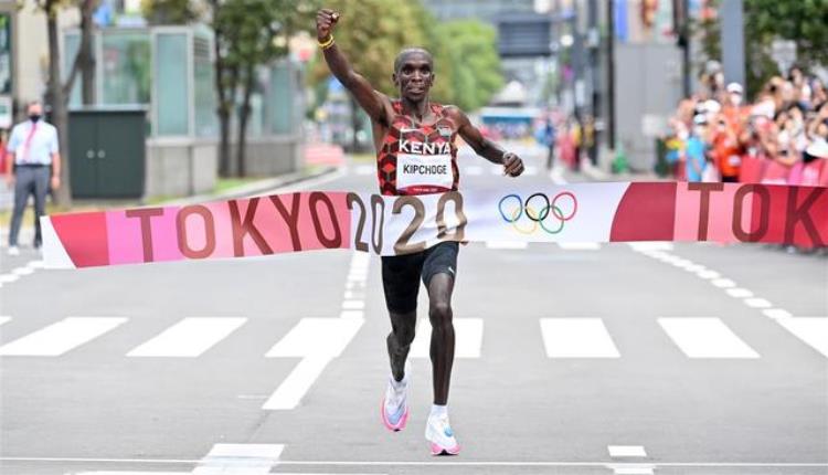 马拉松运动员的速度「2小时14分58秒他成为中国男子马拉松在奥运会上跑得最快的人」