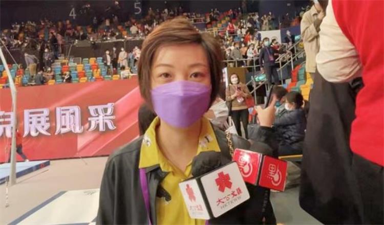 郭晶晶和张怡宁谁漂亮「这张4人合影15枚奥运金牌40岁张怡宁郭晶晶保养好像28岁美女」