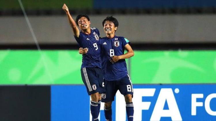 日本韩国晋级U17世界杯淘汰赛中国则只派去了一支裁判组