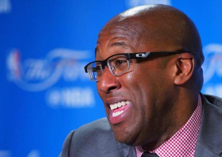 从互相毒奶到互喷NBA总决赛火药味渐浓巅峰对决即将开始