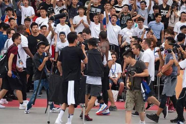 kyrie和欧文有什么区别「竟然是这样的一个欧文Kyrie中国行都发生了什么趣事」