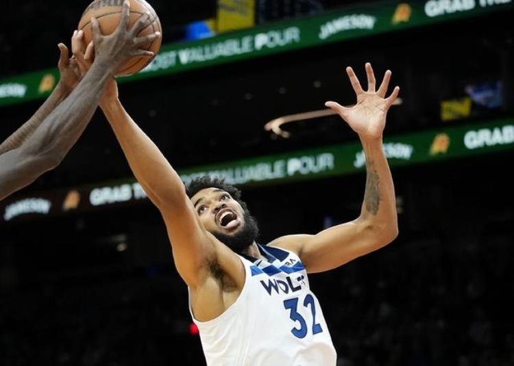 湖人大胜火箭重返西部第一「NBA格局巨变大黑马登顶西部第一勇士争附加赛湖人烂到家了」