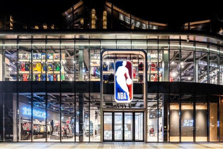 美国nba旗舰店「北美之外最大的NBA旗舰店今天在北京盛大开业」