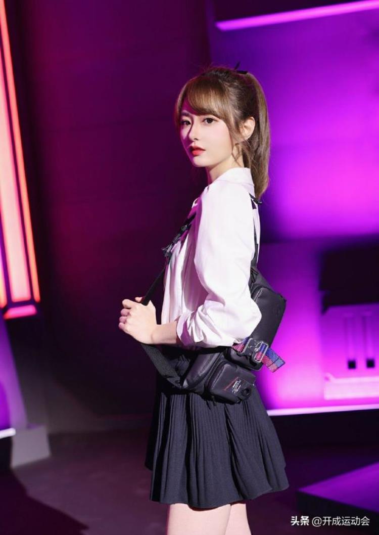 NBA女主播王小七有恋爱史吗篮球解说杨毅点评