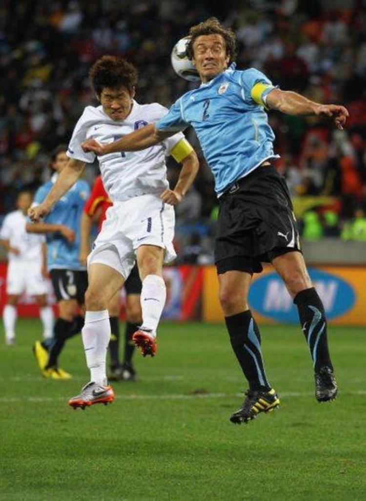 世界杯直播乌拉圭vs南韩精彩黑白在线/乌拉圭实力占优