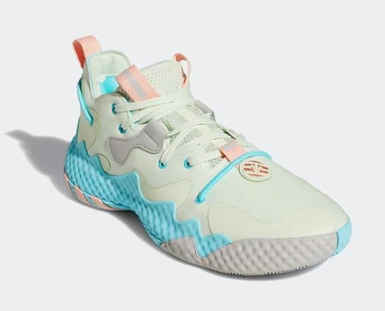 詹姆斯穿aj1「NBA球员上脚哈登穿1号球衣阿姆的AJ3很帅气」