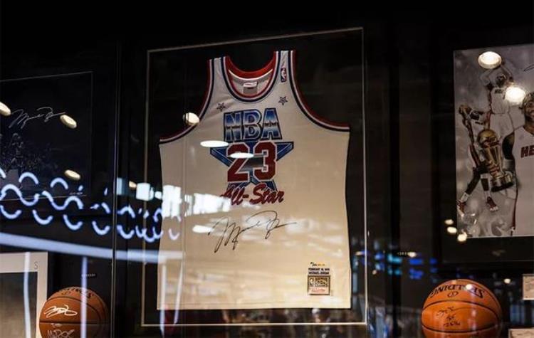 北京哪里买球鞋「买鞋打卡的新去处NBA北京旗舰店开业暗藏好多惊喜」