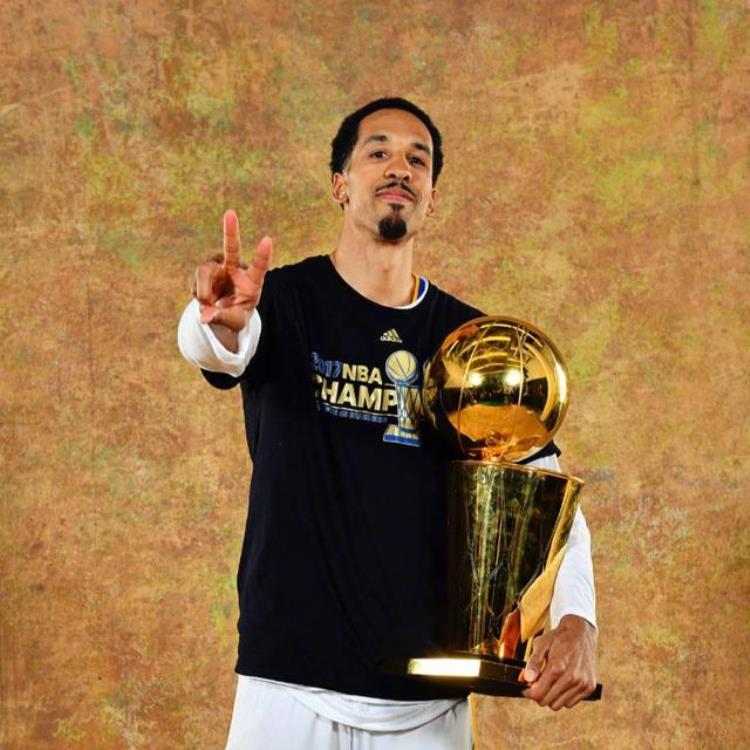 nba选手年薪「现役NBA十大励志球员1人沦落中国低级联赛重返NBA获近1亿薪金」