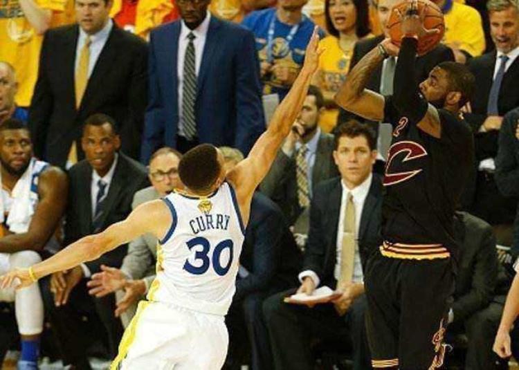 近年NBA最经典的5大系列赛雷阿伦G6绝平马刺火箭1比3强行翻盘