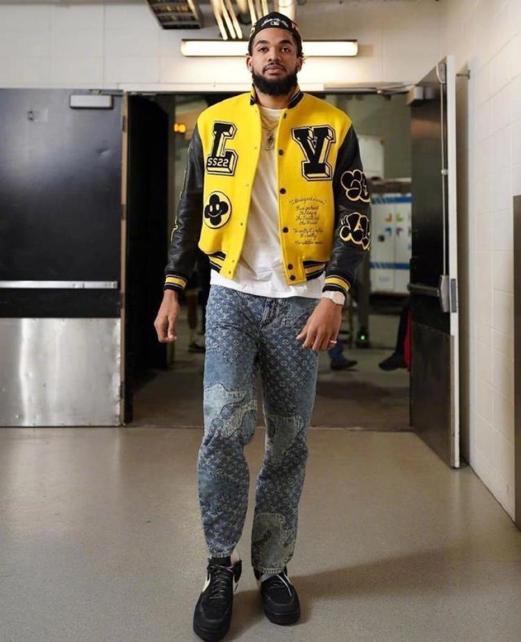 什么人适合穿棒球服「穿棒球服的NBA球员为什么这么抢眼只因为太会穿搭」