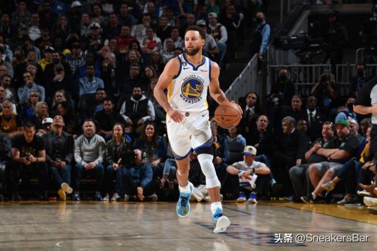nba球星今日上脚球鞋「每日NBA球星上脚球鞋10月28日」