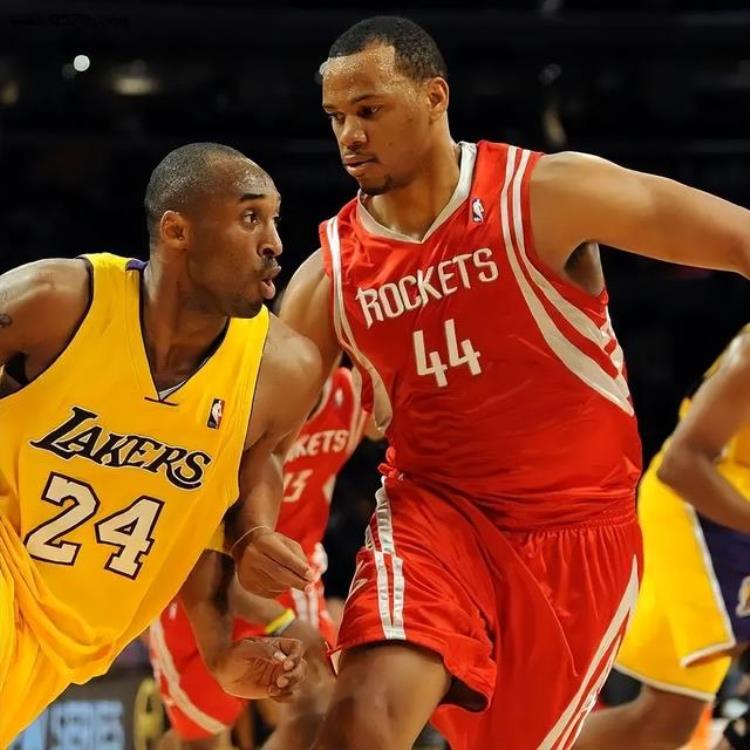 罚球怪异的传奇生涯从落选秀到被人熟知NBA最矮的首发中锋