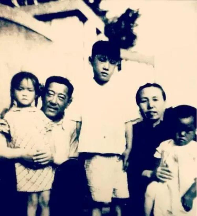 刘长春当年100米跑的最好成绩是( )「中国奥运第一人刘长春1932年参加100米和200米比赛成绩如何」
