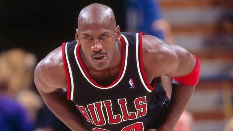 从NBA退役后还能领钱大致一年117万巴特尔7万那姚明阿联呢