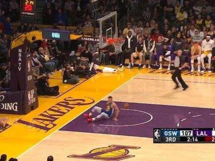 nba俱乐部收入「NBA球队为何能支付得起球员上亿的薪水球队收入来源有哪些」