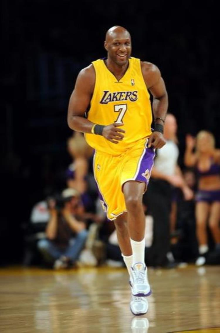 nba可以打五个位置的人,说出几个nba里不可能打破的纪录