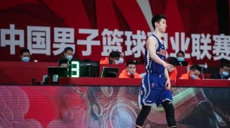 郭昊文宣布退出nba选秀「官宣郭昊文要去打NBA00后天赋代表太炸他要去这球队」
