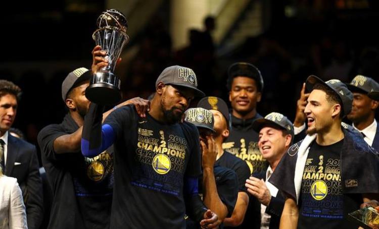 nba有什么奖杯「NBA有哪些以人命名的奖杯总不可能只知道奥布莱茵杯吧」