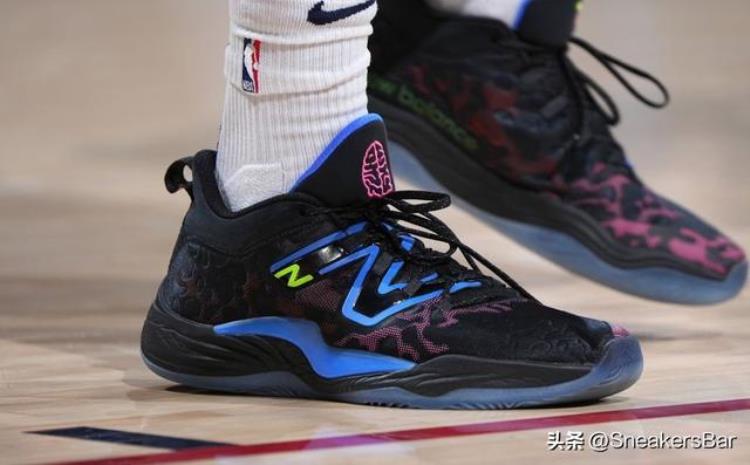 nba每日球员上脚球鞋「每日NBA球星上脚球鞋11月6日」
