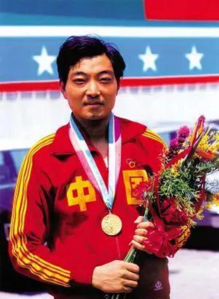 刘长春当年100米跑的最好成绩是( )「中国奥运第一人刘长春1932年参加100米和200米比赛成绩如何」