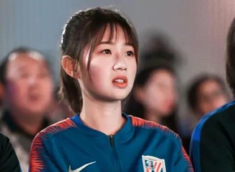 中国最美女足球员「她是我国最美足球女神18岁时因高颜值一炮而红令无数网友舔屏」
