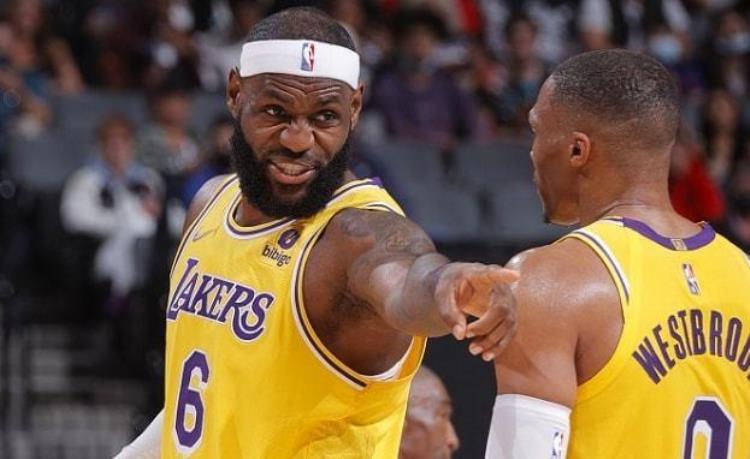 nba名宿评价詹姆斯「NBA名宿盛赞詹姆斯他是绝对是历史前十从未想过他能如此出色」