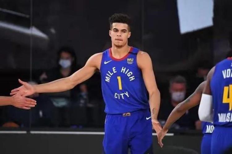 nba现役最高工资合同「NBA至今最高的10个薪资合同库里4年215亿美元仅排第二」