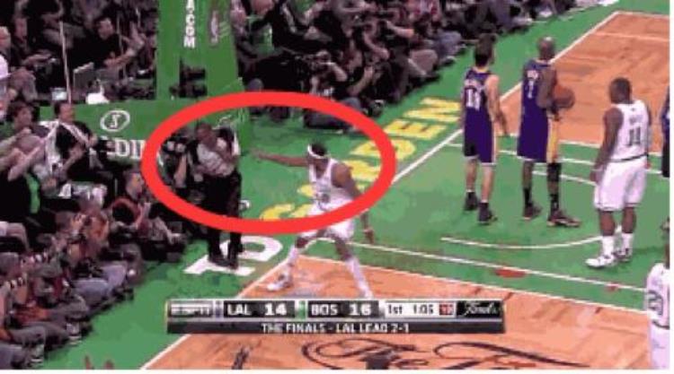 球员揍裁判「被调戏被黑拳NBA裁判为何这么惨这事邓肯最有发言权」