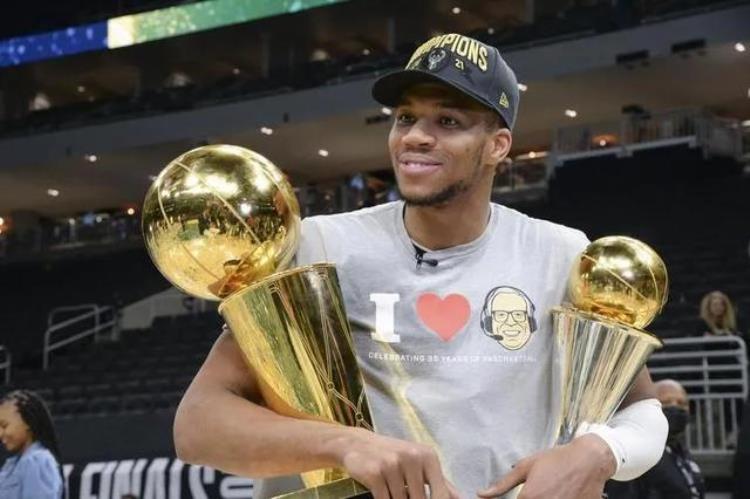 东契奇字母哥谁强「打破格局东契奇字母哥领衔NBA现役最强的七位外籍球星」