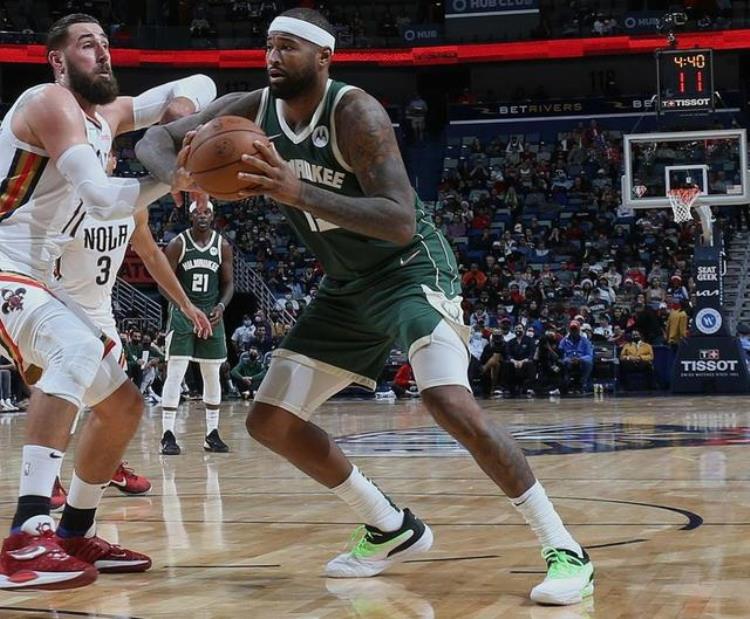 aj4阿姆1.5亿「市价20W的阿姆AJ4惊现NBA赛场网友不愧是他」
