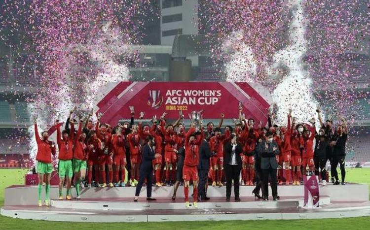 女足世界杯金球奖「观点丨女足史诗级夺冠尊重足球规律的硕果」