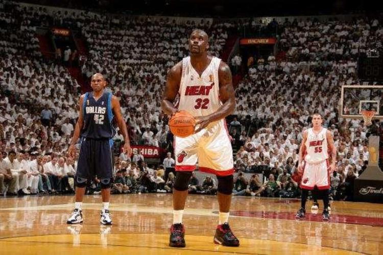 nba罚球故意罚不进「NBA6大不成文规定罚球不准做这些动作拉拉队和球员禁止交往」