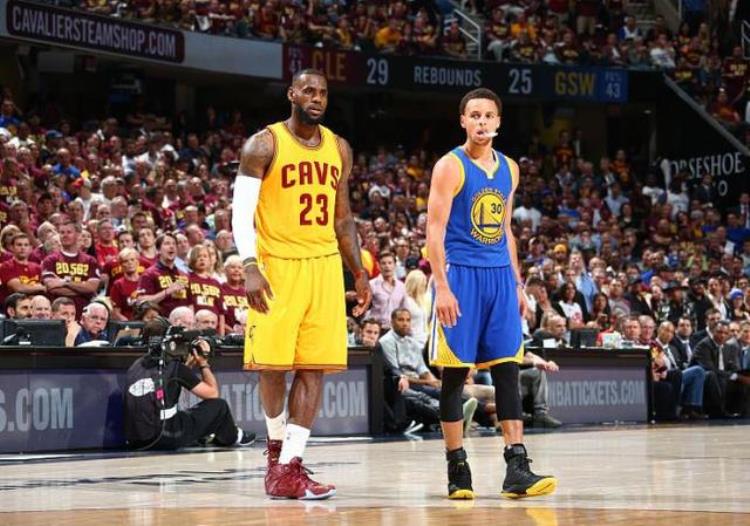 nba联盟一共450人只有3名超巨5名巨星其余只能算球星吗「NBA联盟一共450人只有3名超巨5名巨星其余只能算球星」