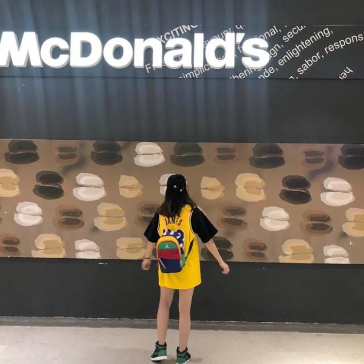 NBA球衣穿搭「穿搭|NBA复赛选一件本命球衣吧」