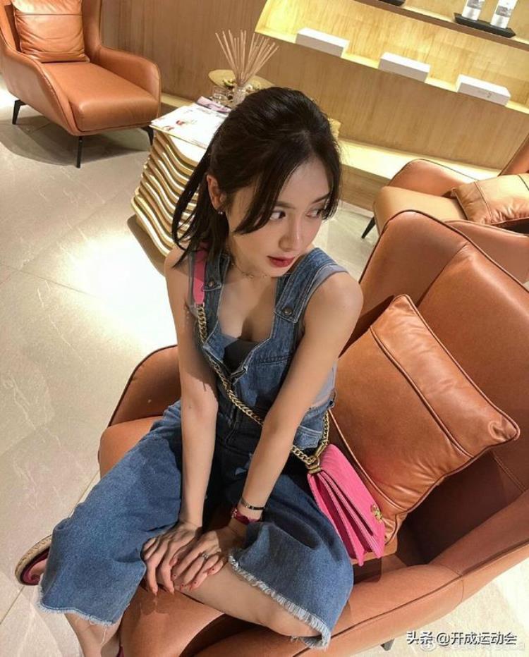 NBA女主播王小七有恋爱史吗篮球解说杨毅点评