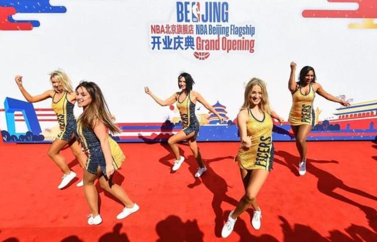 北京哪里买球鞋「买鞋打卡的新去处NBA北京旗舰店开业暗藏好多惊喜」