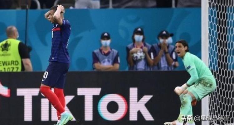 法国球迷认为瑞士门将犯规请愿重赛「超24万法国球迷上书欧足联请愿重赛瑞士门将扑姆巴佩点球违规」