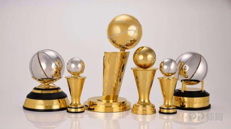 NBA官方今年新增分区决赛MVP奖杯以伯德魔术师名字命名