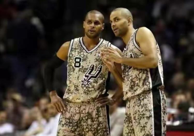 nba最丑球衣「7图看NBA丑到没法看的球衣勇士短袖像睡衣马刺迷彩球衣似山寨」