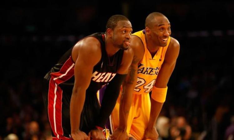 NBA韦德谈中国酒文化中国人敬酒感情深一口闷我每次都喝断片